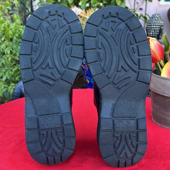 🏴󠁧󠁢󠁥󠁮󠁧󠁿Dr. Martens MIE Vintage Black & White Chunky Platform Oxfords UK 5 - Picture 16 of 17